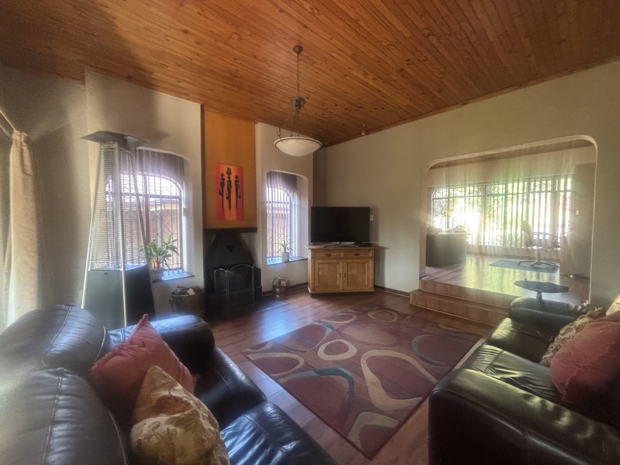 5 Bedroom Property for Sale in Ben Fleur Mpumalanga