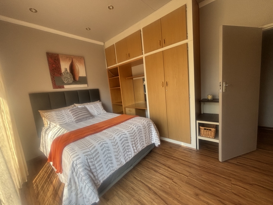 5 Bedroom Property for Sale in Ben Fleur Mpumalanga
