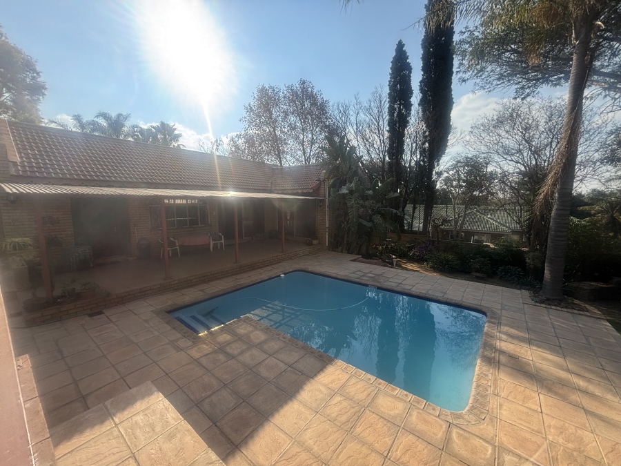 5 Bedroom Property for Sale in Ben Fleur Mpumalanga