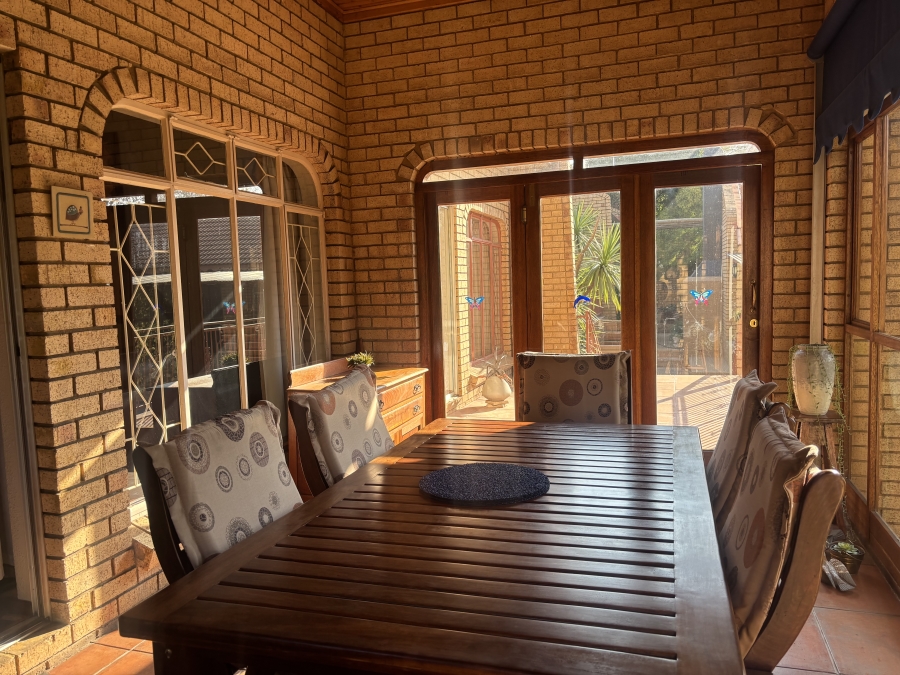 5 Bedroom Property for Sale in Ben Fleur Mpumalanga