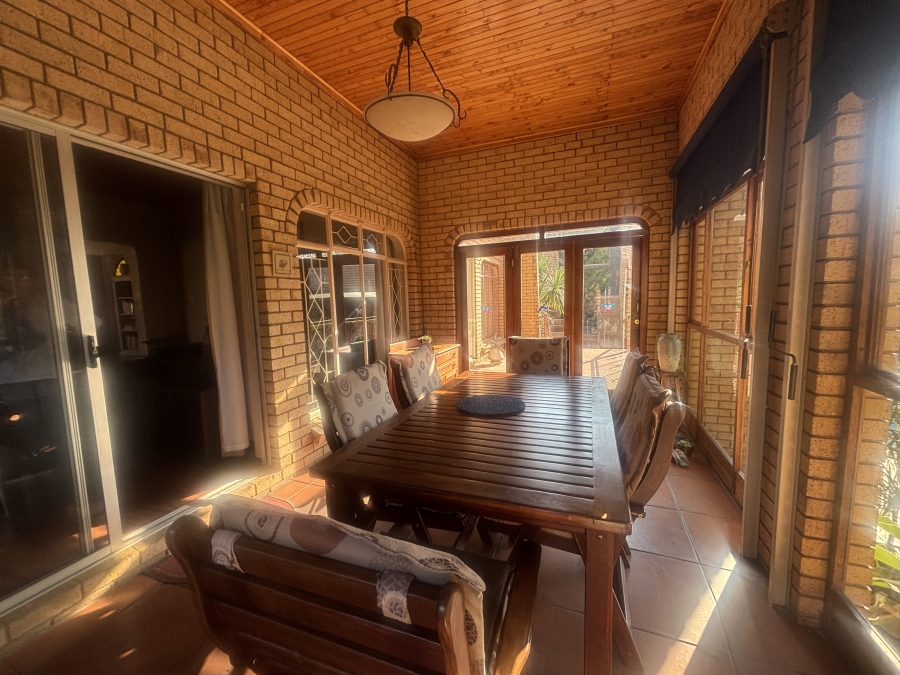 5 Bedroom Property for Sale in Ben Fleur Mpumalanga