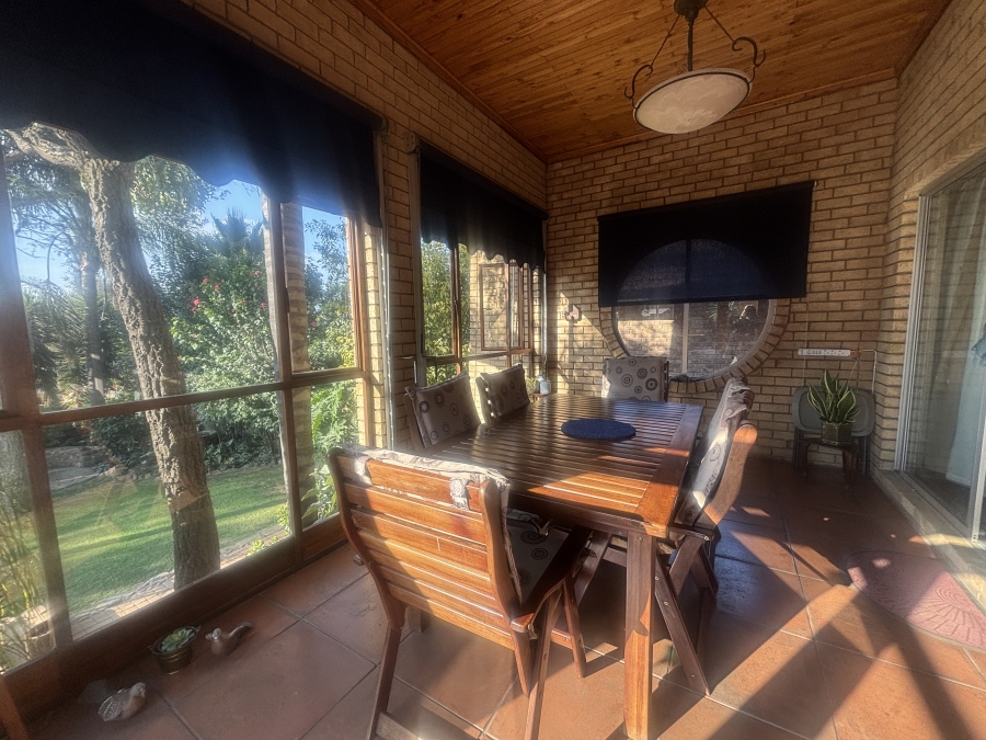 5 Bedroom Property for Sale in Ben Fleur Mpumalanga