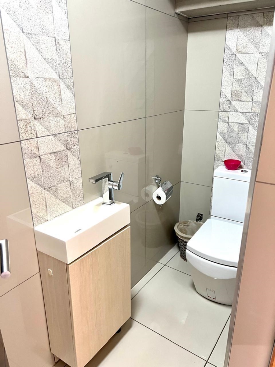 4 Bedroom Property for Sale in Ben Fleur Mpumalanga