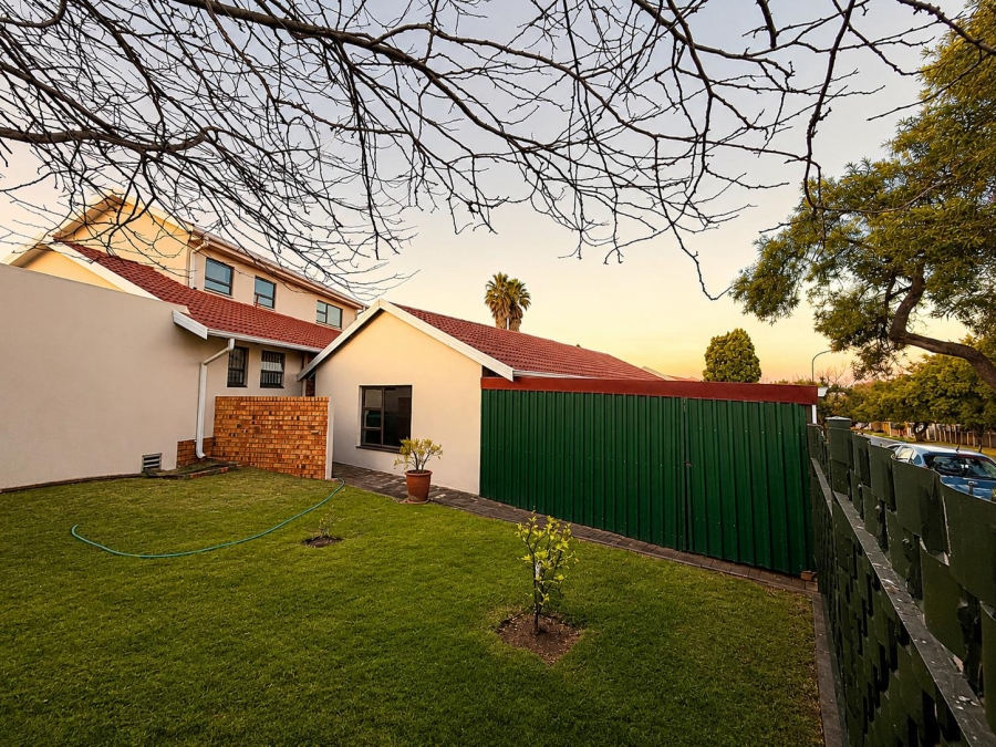 5 Bedroom Property for Sale in Secunda Mpumalanga