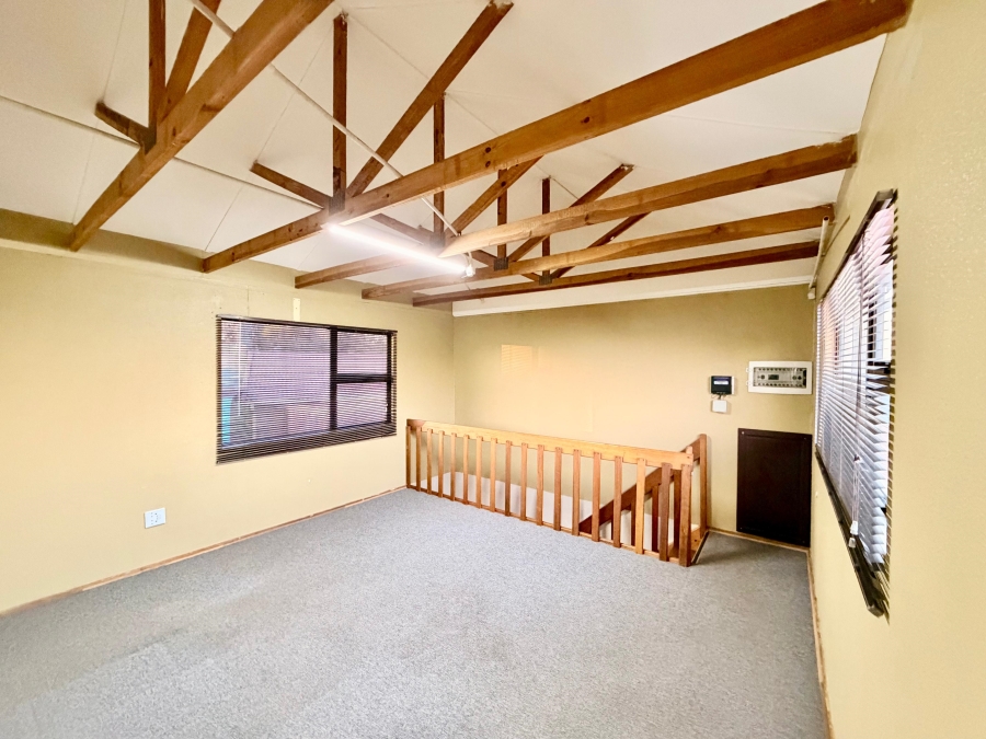 5 Bedroom Property for Sale in Secunda Mpumalanga