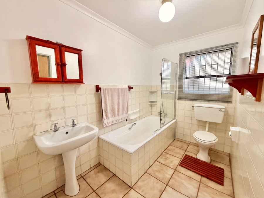5 Bedroom Property for Sale in Secunda Mpumalanga