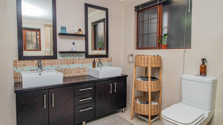 4 Bedroom Property for Sale in The Rest Nature Estate Mpumalanga