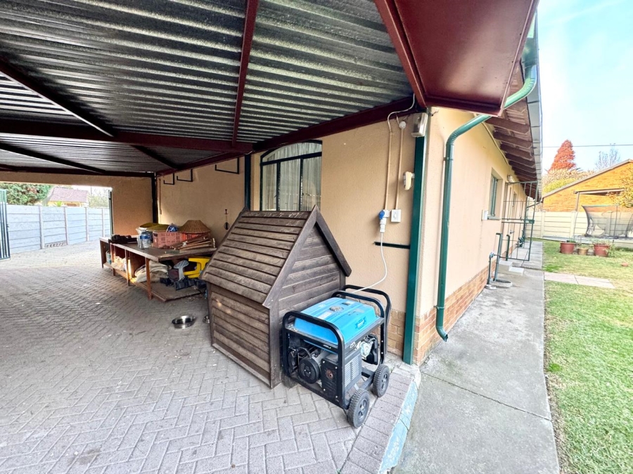 4 Bedroom Property for Sale in Secunda Mpumalanga