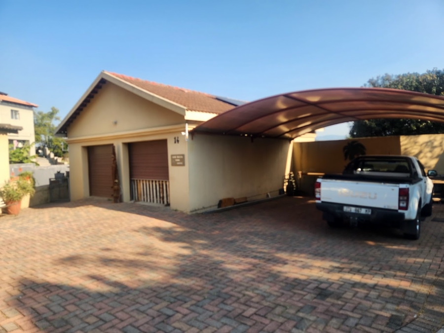 3 Bedroom Property for Sale in Stonehenge Ext 1 Mpumalanga