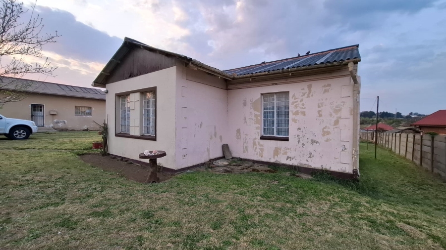 6 Bedroom Property for Sale in Volksrust Mpumalanga