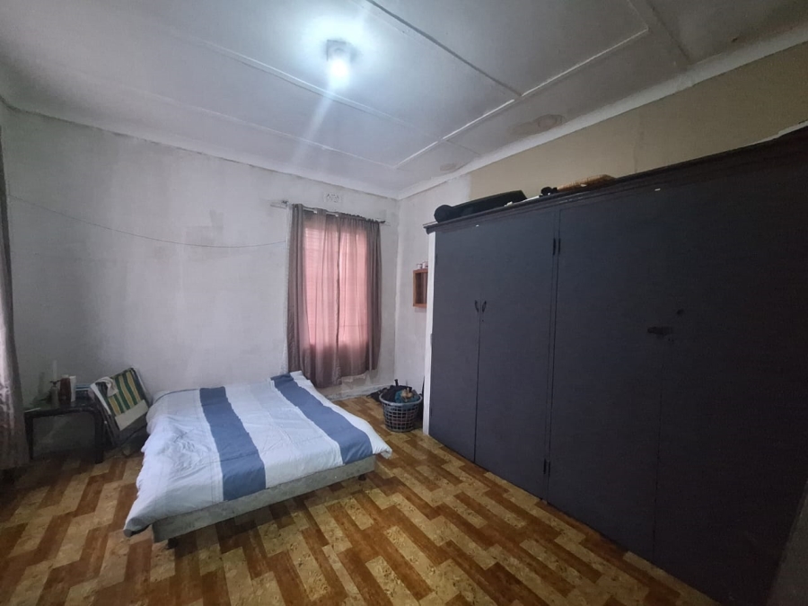 6 Bedroom Property for Sale in Volksrust Mpumalanga