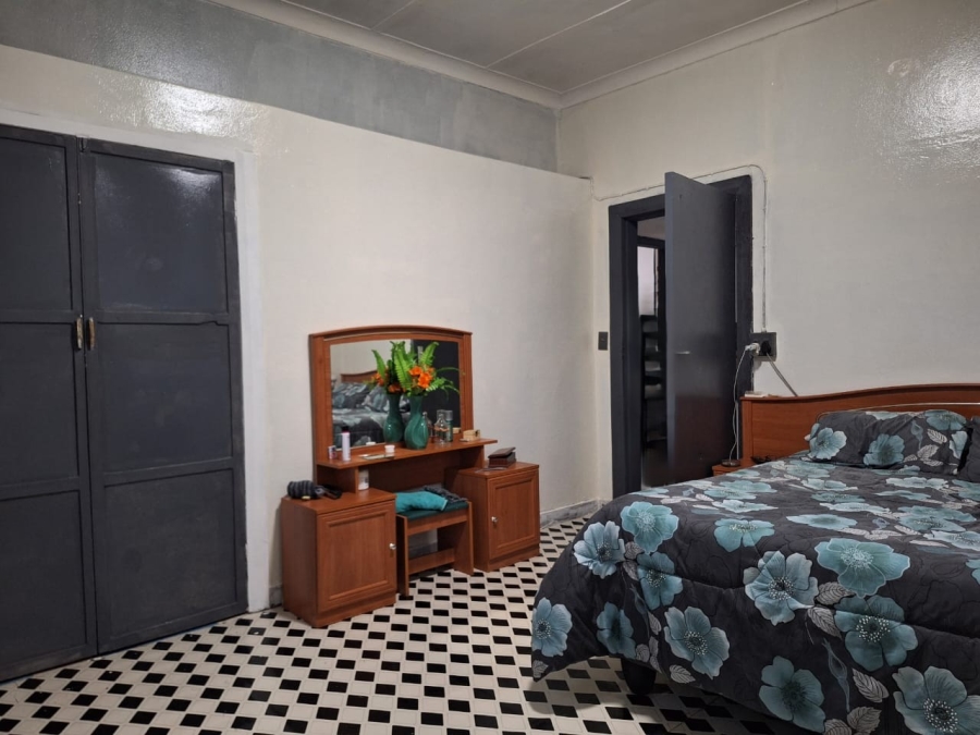 6 Bedroom Property for Sale in Volksrust Mpumalanga