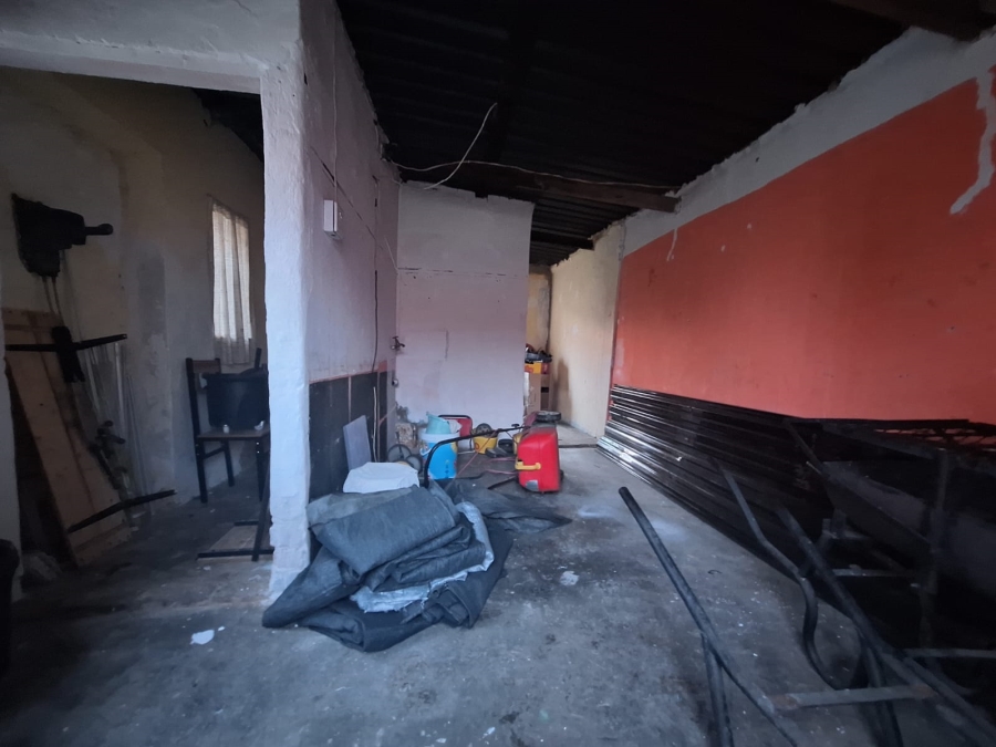 6 Bedroom Property for Sale in Volksrust Mpumalanga
