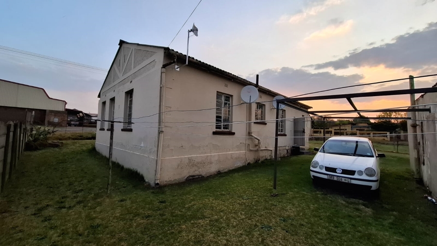 6 Bedroom Property for Sale in Volksrust Mpumalanga