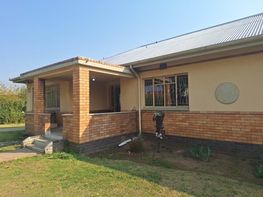 3 Bedroom Property for Sale in Volksrust Mpumalanga