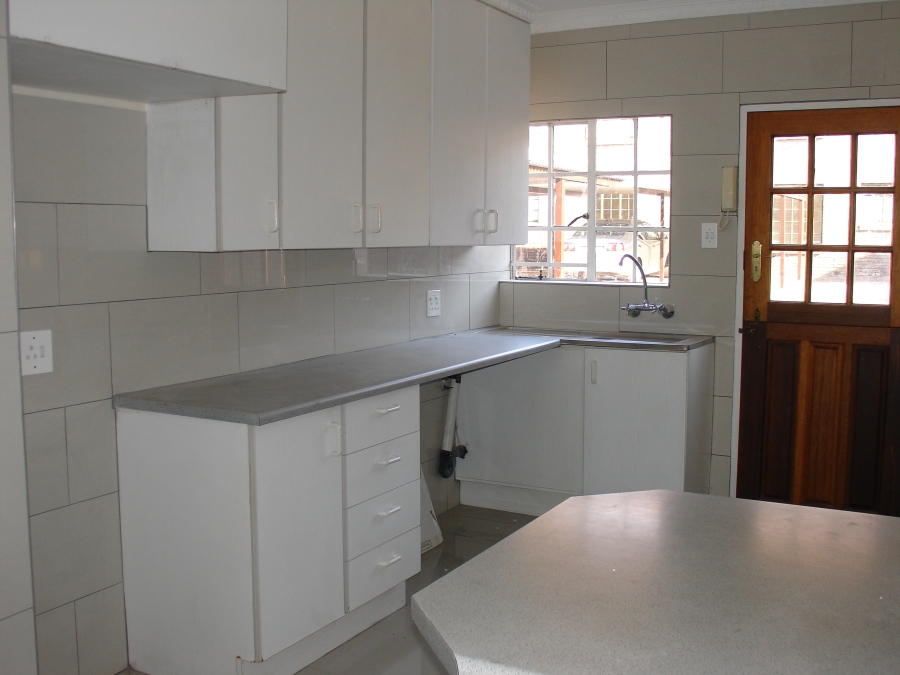To Let 2 Bedroom Property for Rent in Nelspruit Mpumalanga