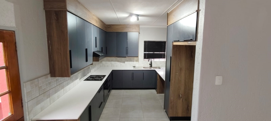 To Let 2 Bedroom Property for Rent in Nelspruit Mpumalanga