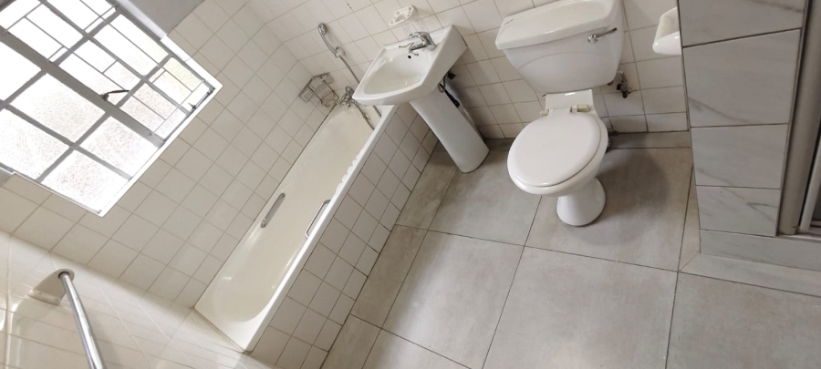 To Let 2 Bedroom Property for Rent in Nelspruit Mpumalanga