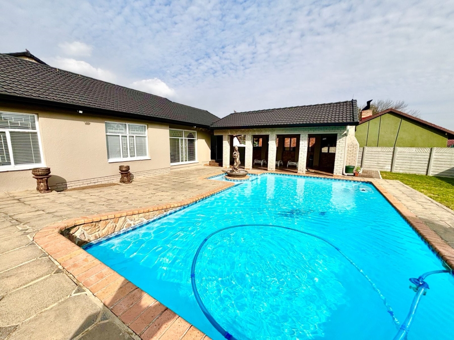 4 Bedroom Property for Sale in Secunda Mpumalanga
