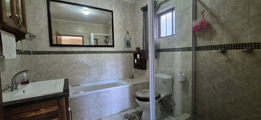 3 Bedroom Property for Sale in West Acres Mpumalanga