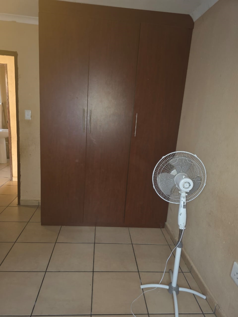 To Let 3 Bedroom Property for Rent in Kamagugu Mpumalanga