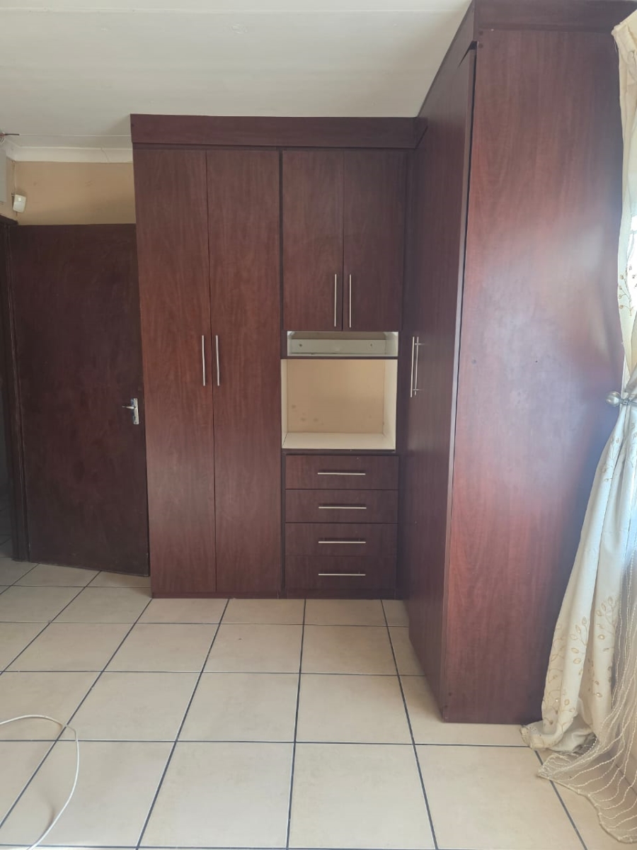 To Let 3 Bedroom Property for Rent in Kamagugu Mpumalanga