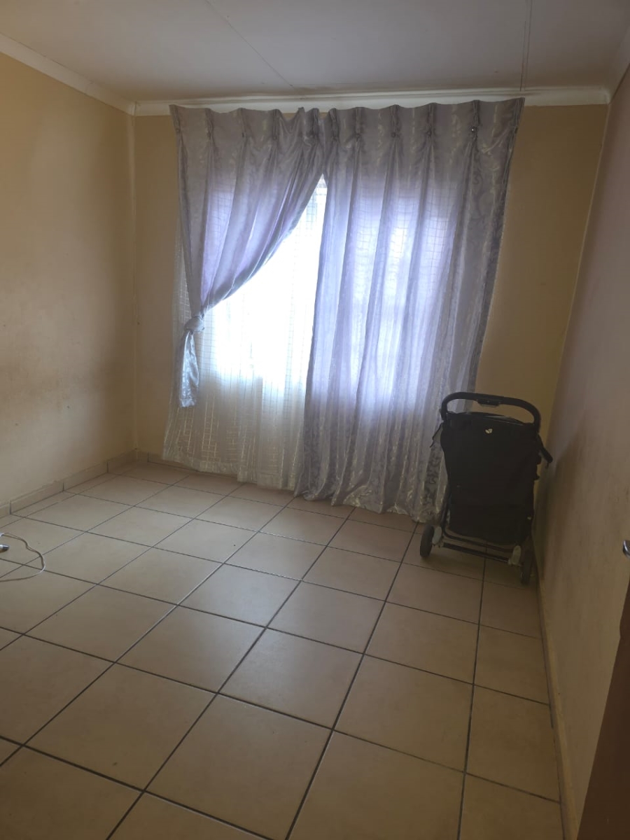 To Let 3 Bedroom Property for Rent in Kamagugu Mpumalanga