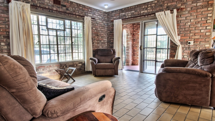 3 Bedroom Property for Sale in Marloth Park Mpumalanga