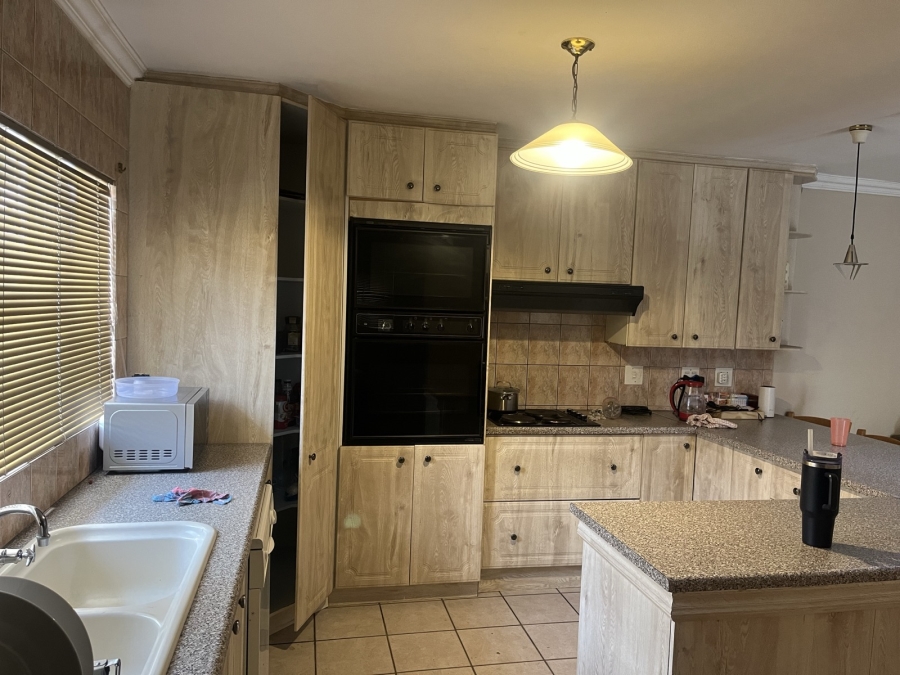 8 Bedroom Property for Sale in Secunda Mpumalanga