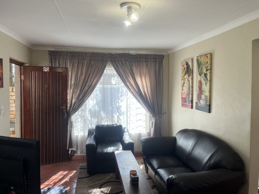 8 Bedroom Property for Sale in Secunda Mpumalanga