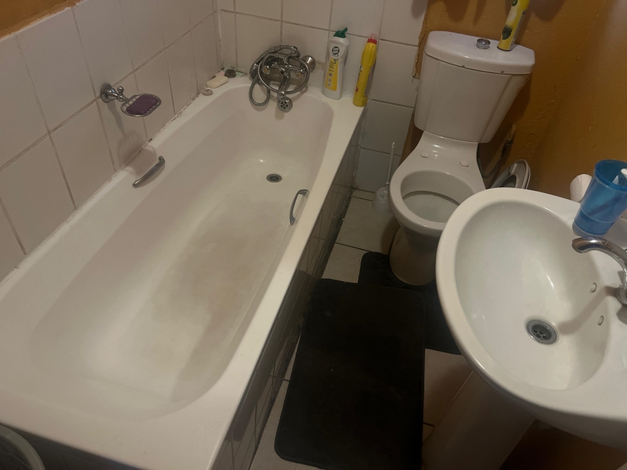 2 Bedroom Property for Sale in Kamagugu Mpumalanga