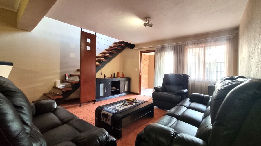 2 Bedroom Property for Sale in Nelspruit Ext 5 Mpumalanga