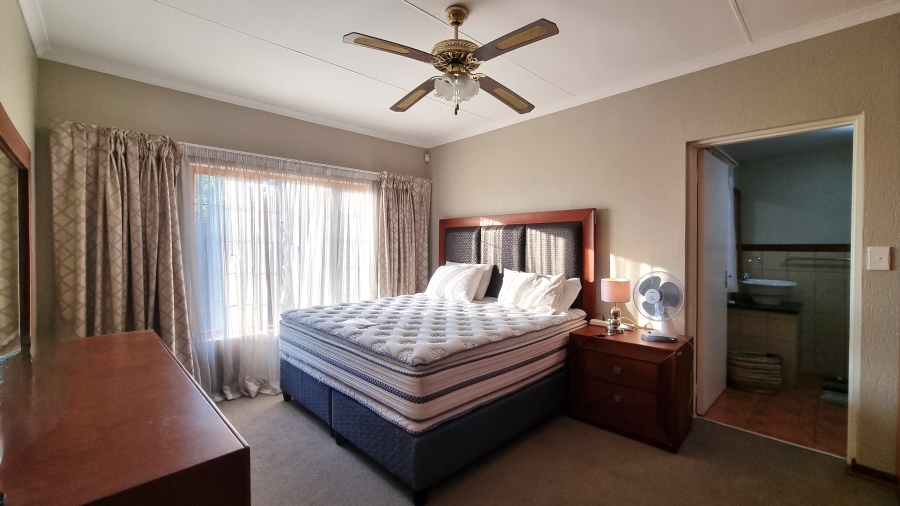 2 Bedroom Property for Sale in Nelspruit Ext 5 Mpumalanga