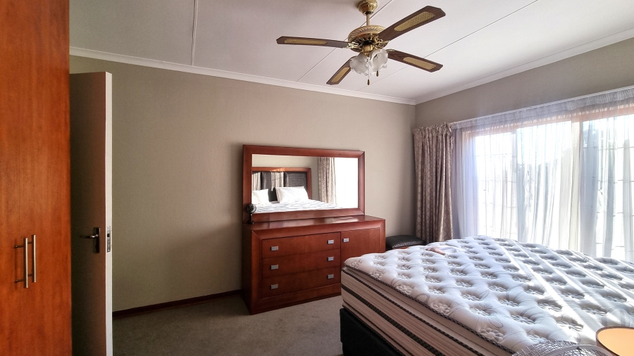 2 Bedroom Property for Sale in Nelspruit Ext 5 Mpumalanga