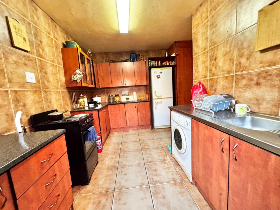 2 Bedroom Property for Sale in Cosmosrand Mpumalanga