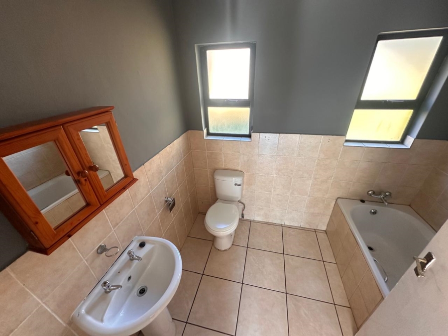 3 Bedroom Property for Sale in West Acres Mpumalanga