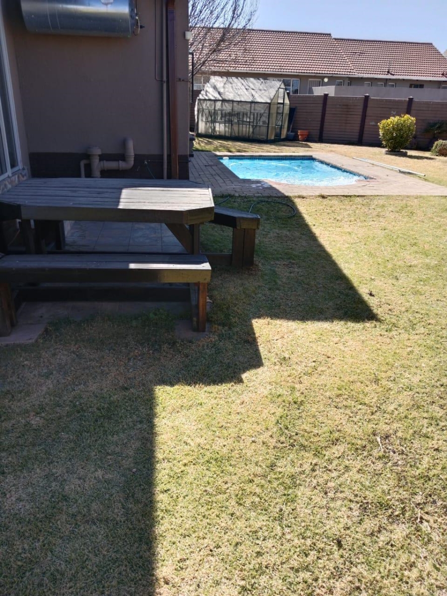 4 Bedroom Property for Sale in Secunda Mpumalanga
