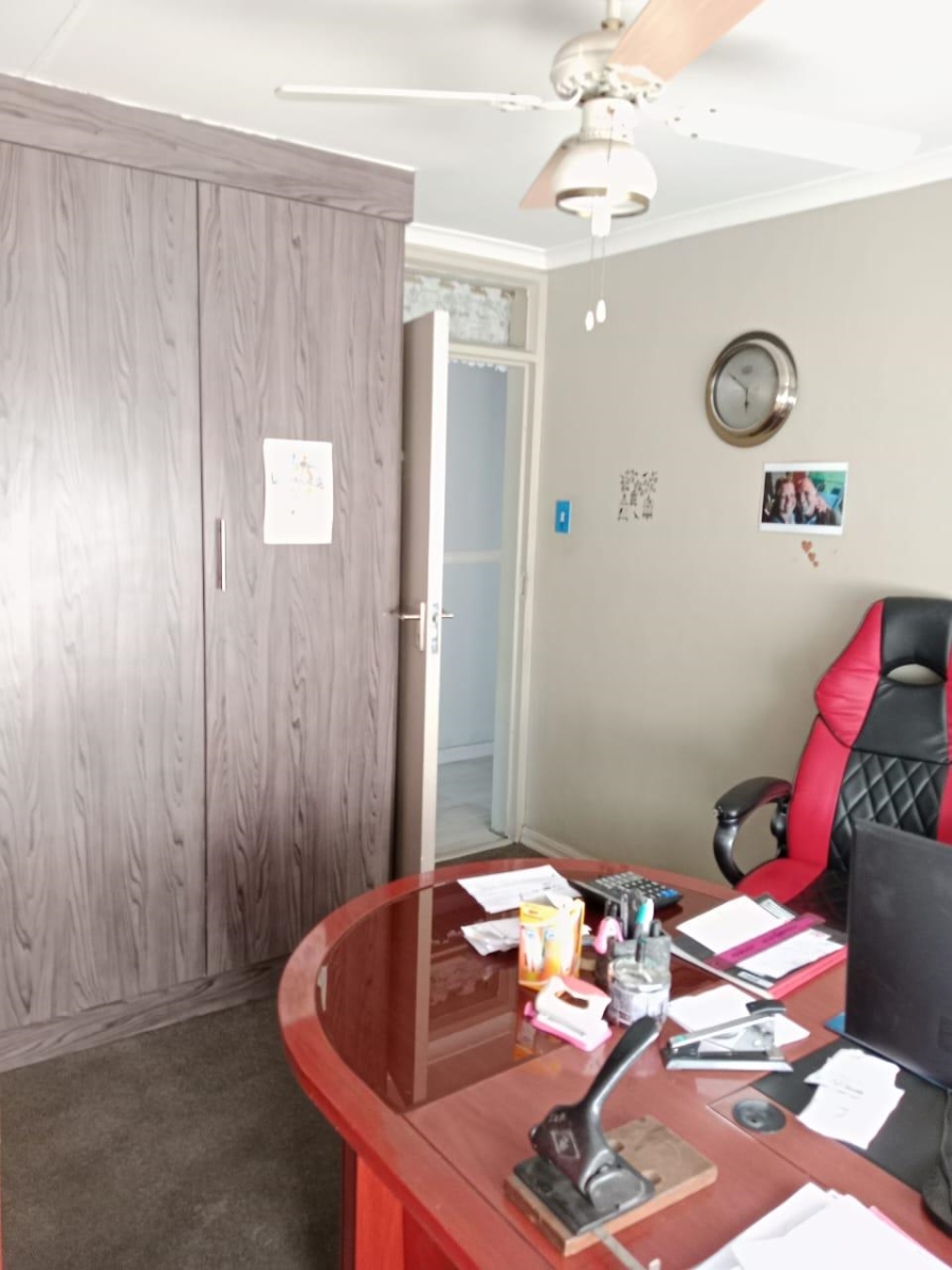 4 Bedroom Property for Sale in Secunda Mpumalanga