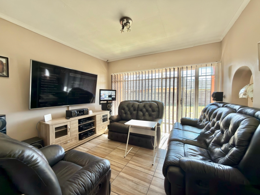 3 Bedroom Property for Sale in Secunda Mpumalanga