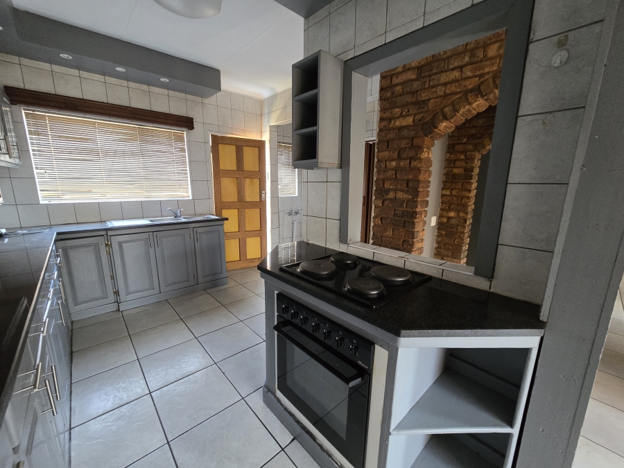 3 Bedroom Property for Sale in Middelburg Central Mpumalanga