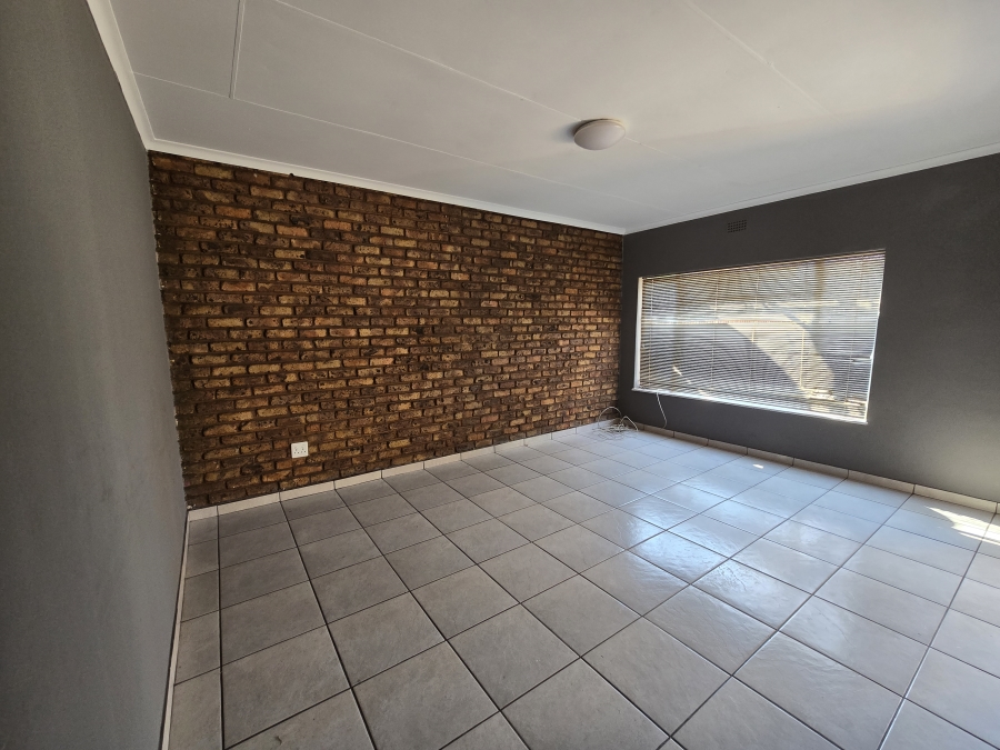 3 Bedroom Property for Sale in Middelburg Central Mpumalanga