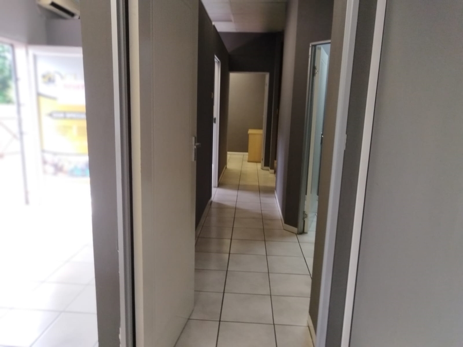 To Let Commercial Property for Rent in Sonheuwel Mpumalanga
