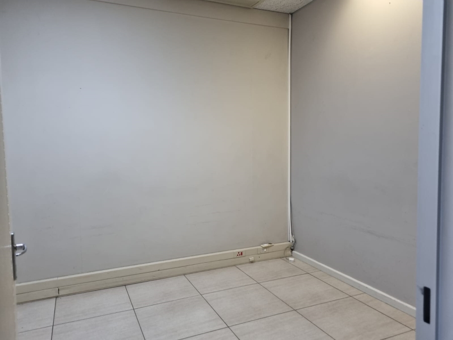 To Let Commercial Property for Rent in Sonheuwel Mpumalanga
