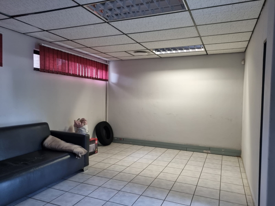 To Let Commercial Property for Rent in Sonheuwel Mpumalanga