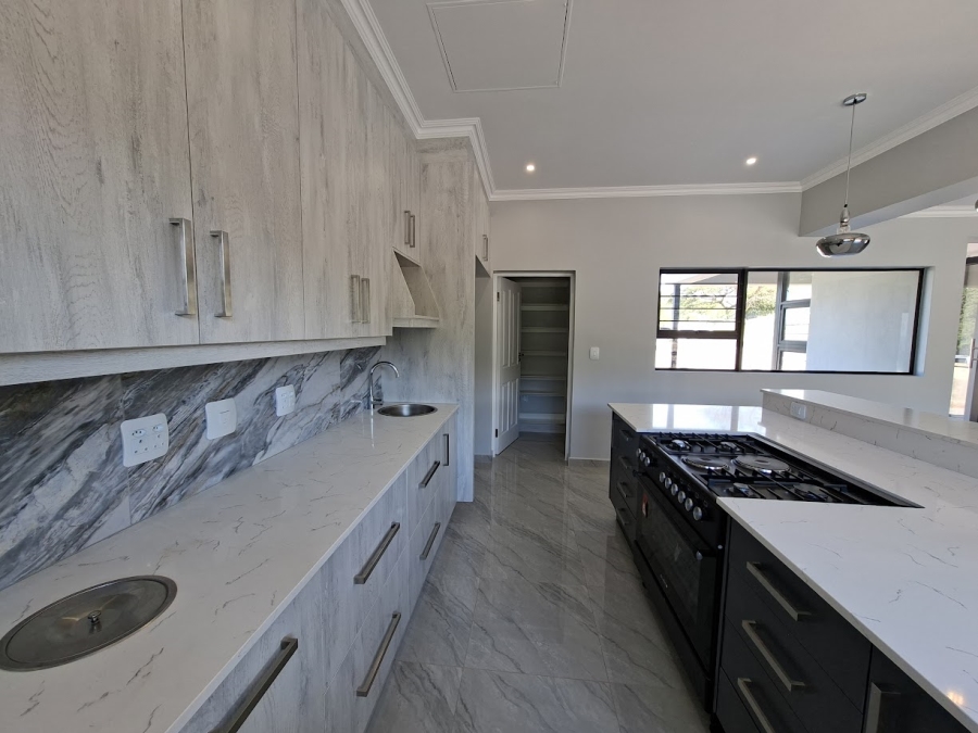 4 Bedroom Property for Sale in Elawini Lifestyle Estate Mpumalanga