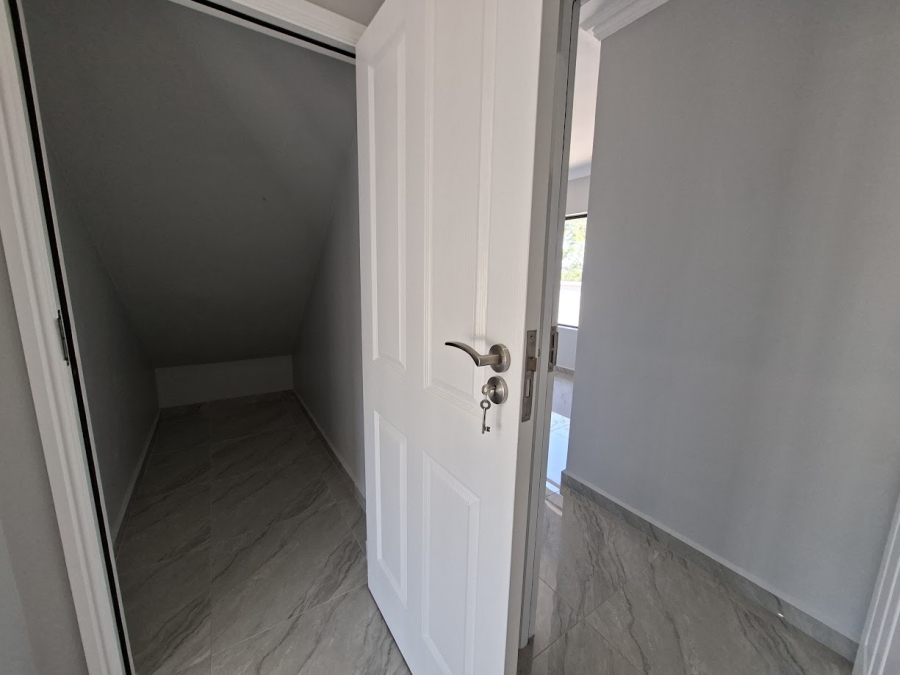 4 Bedroom Property for Sale in Elawini Lifestyle Estate Mpumalanga