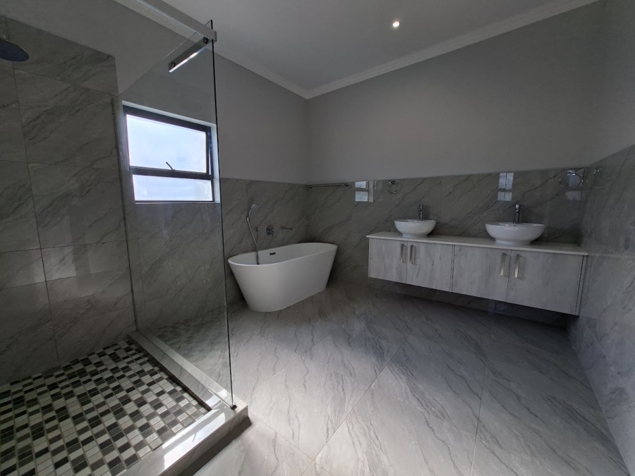 4 Bedroom Property for Sale in Elawini Lifestyle Estate Mpumalanga
