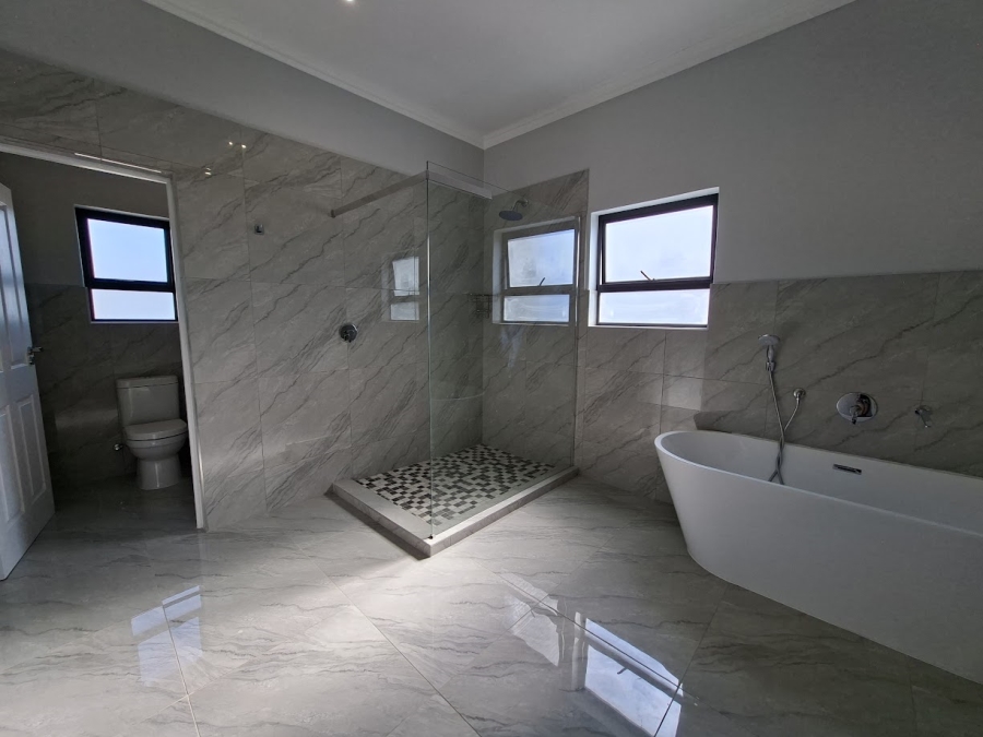 4 Bedroom Property for Sale in Elawini Lifestyle Estate Mpumalanga