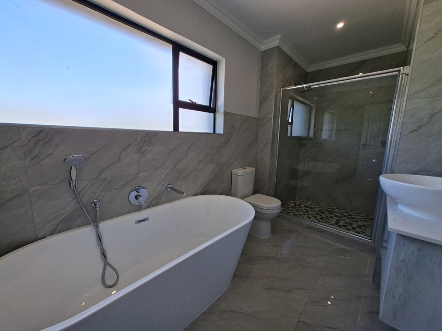 4 Bedroom Property for Sale in Elawini Lifestyle Estate Mpumalanga