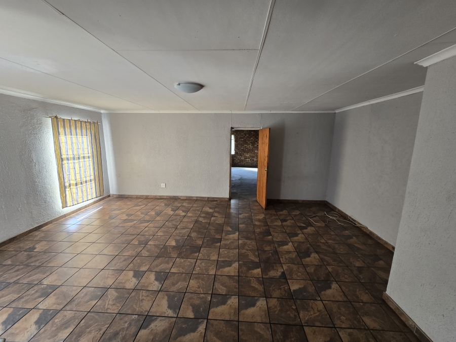 4 Bedroom Property for Sale in Aerorand Mpumalanga